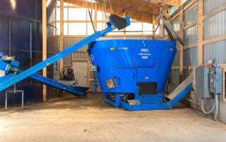 Patz 1200 Series 500 Stationary Single Screw Vertical Mixer with Conveyors