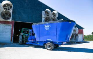 Patz 2000 Series 740 XH Vertical Mixer entering barn